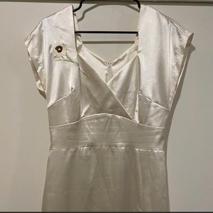 Classic Hollywood “Stop Staring!” Vintage-Inspired Crême Silk Evening Dress